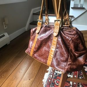 Jisu Leather Tote Bag